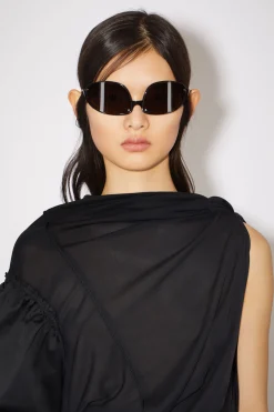 Asymmetric Knotted Scarf Dress