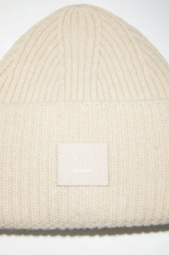 Beanie Mit Grosem Face-Logo