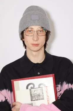 Beanie Mit Grosem Face-Logo