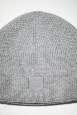 Beanie Mit Kleinem Face-Logo