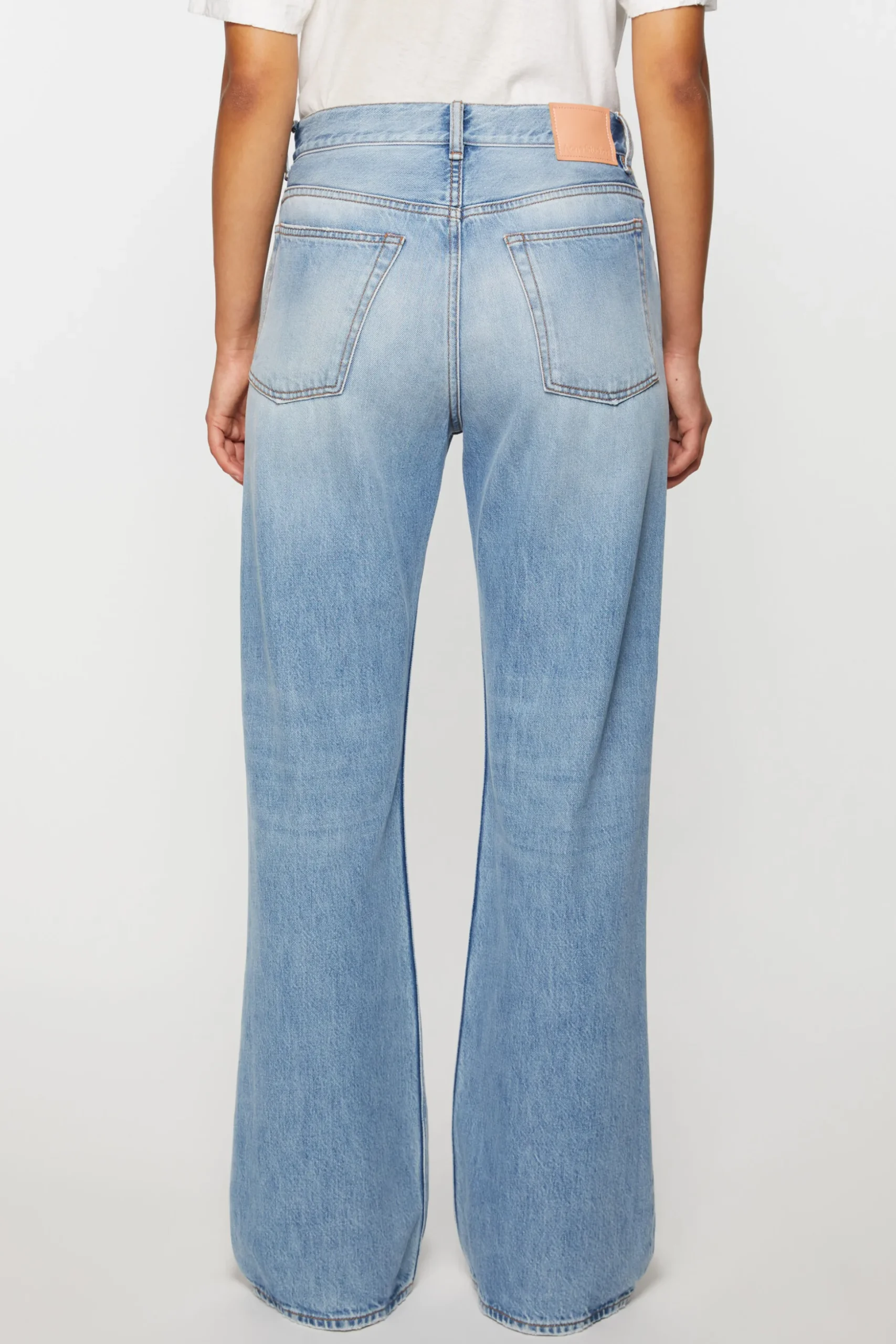 Boot-Cut-Jeans In Lockerer Passform