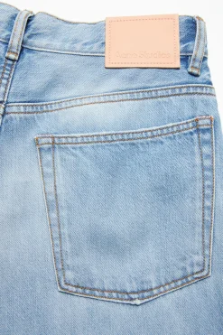 Boot-Cut-Jeans In Lockerer Passform