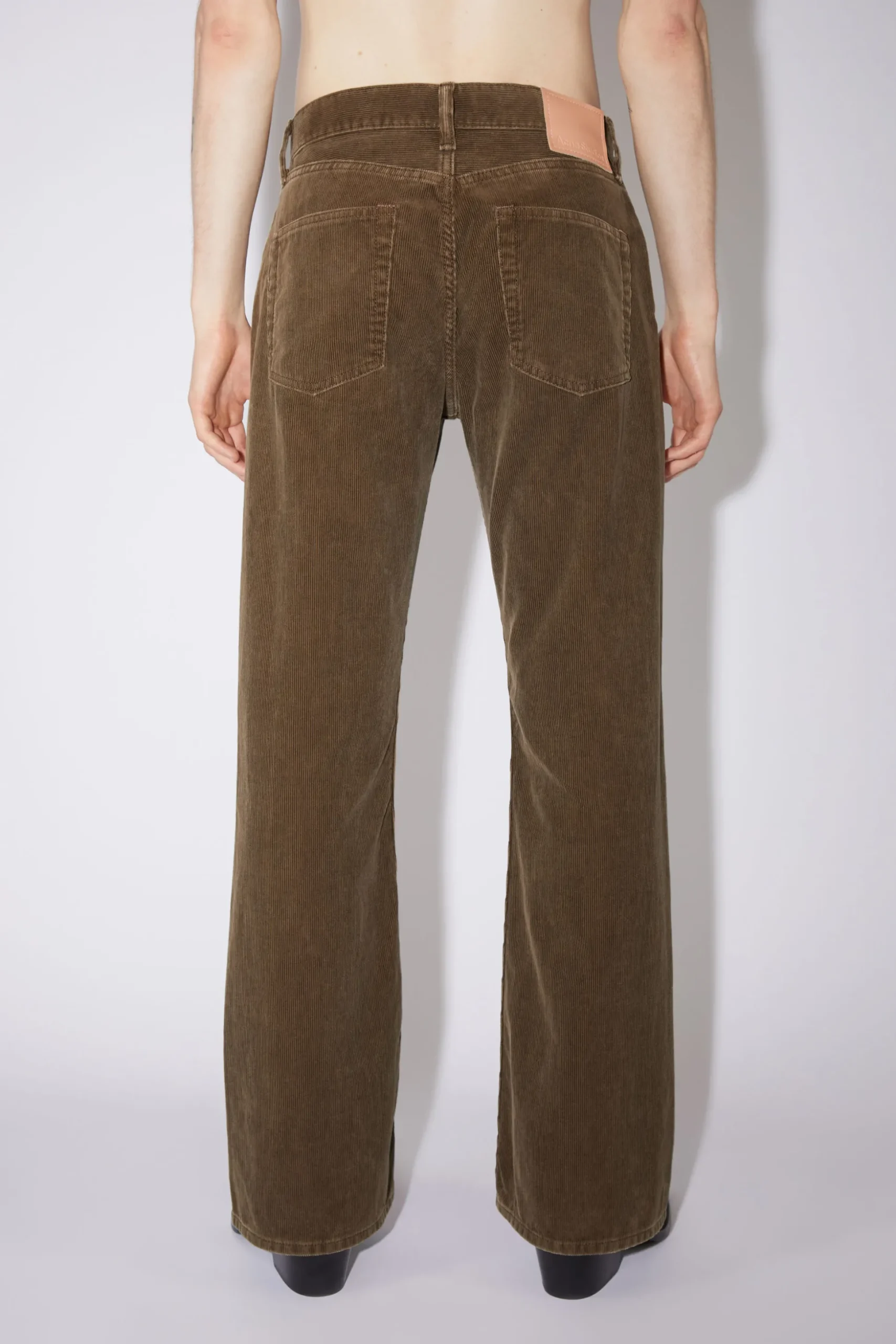 Cord-Jeans Mit Ausgestellter Passform