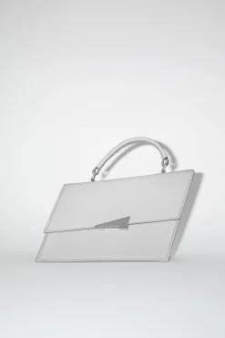 Deformierte Handtasche
