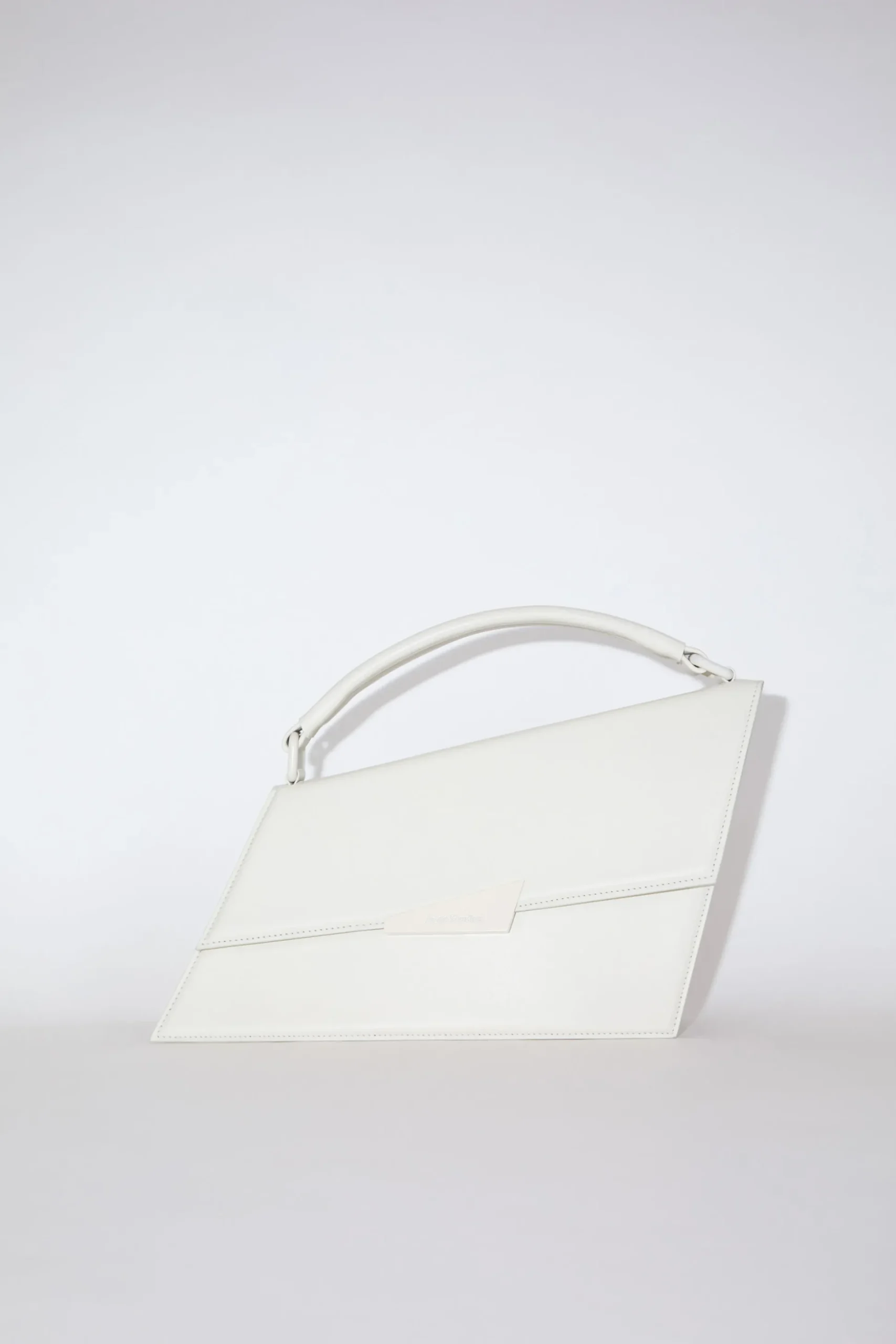 Deformierte Handtasche