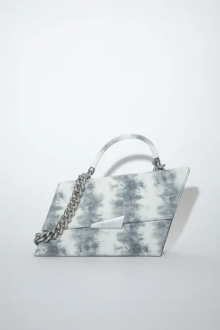 Deformierte Handtasche