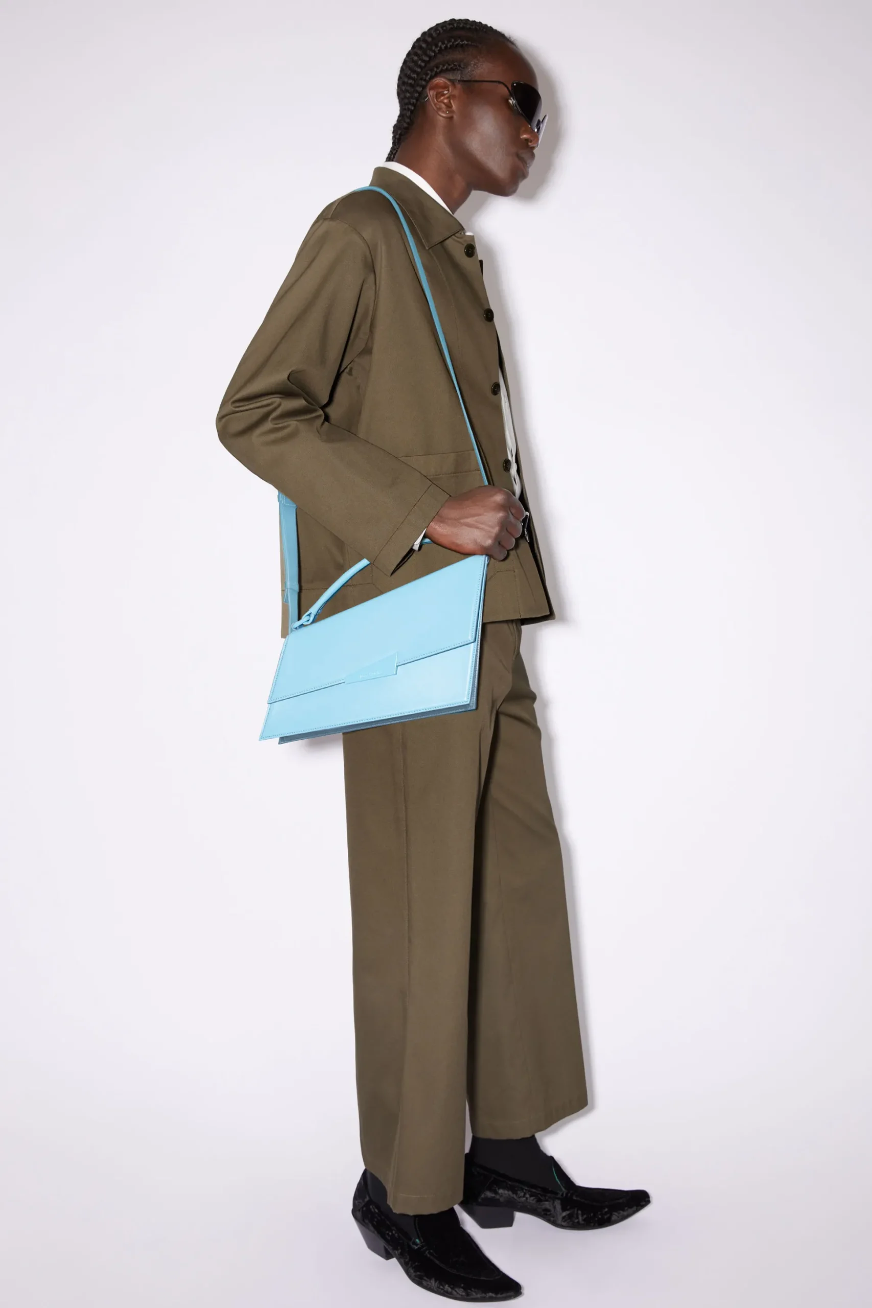 Deformierte Handtasche