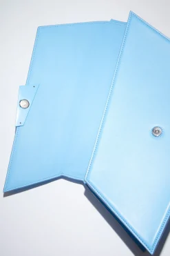 Deformierte Handtasche