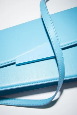Deformierte Micro-Tasche