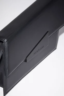 Deformierte Micro-Tasche