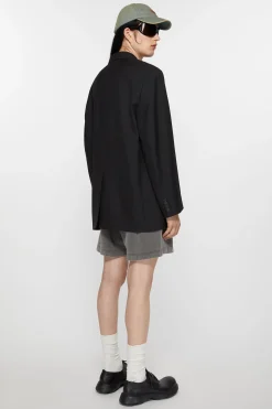 Einreihige Jacke