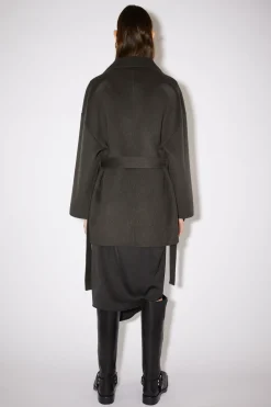 Einreihiger Asymmetrischer Mantel