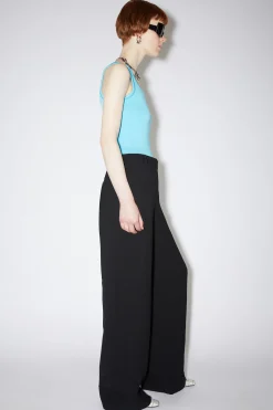 Figurnahe Hose