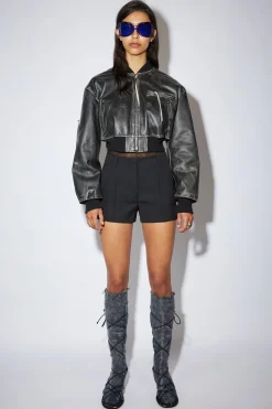 Figurnahe Mini-Shorts