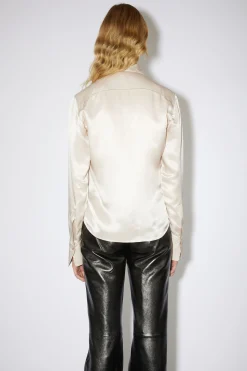 Geknopftes Satin-Hemd
