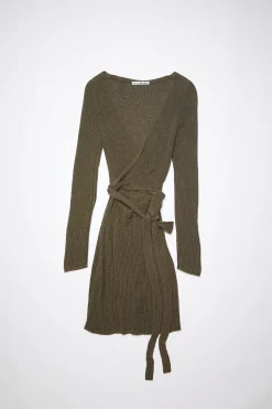Geripptes Strickkleid