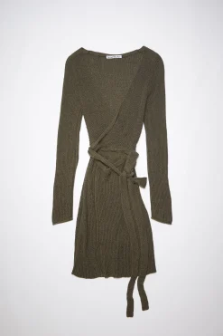 Geripptes Strickkleid