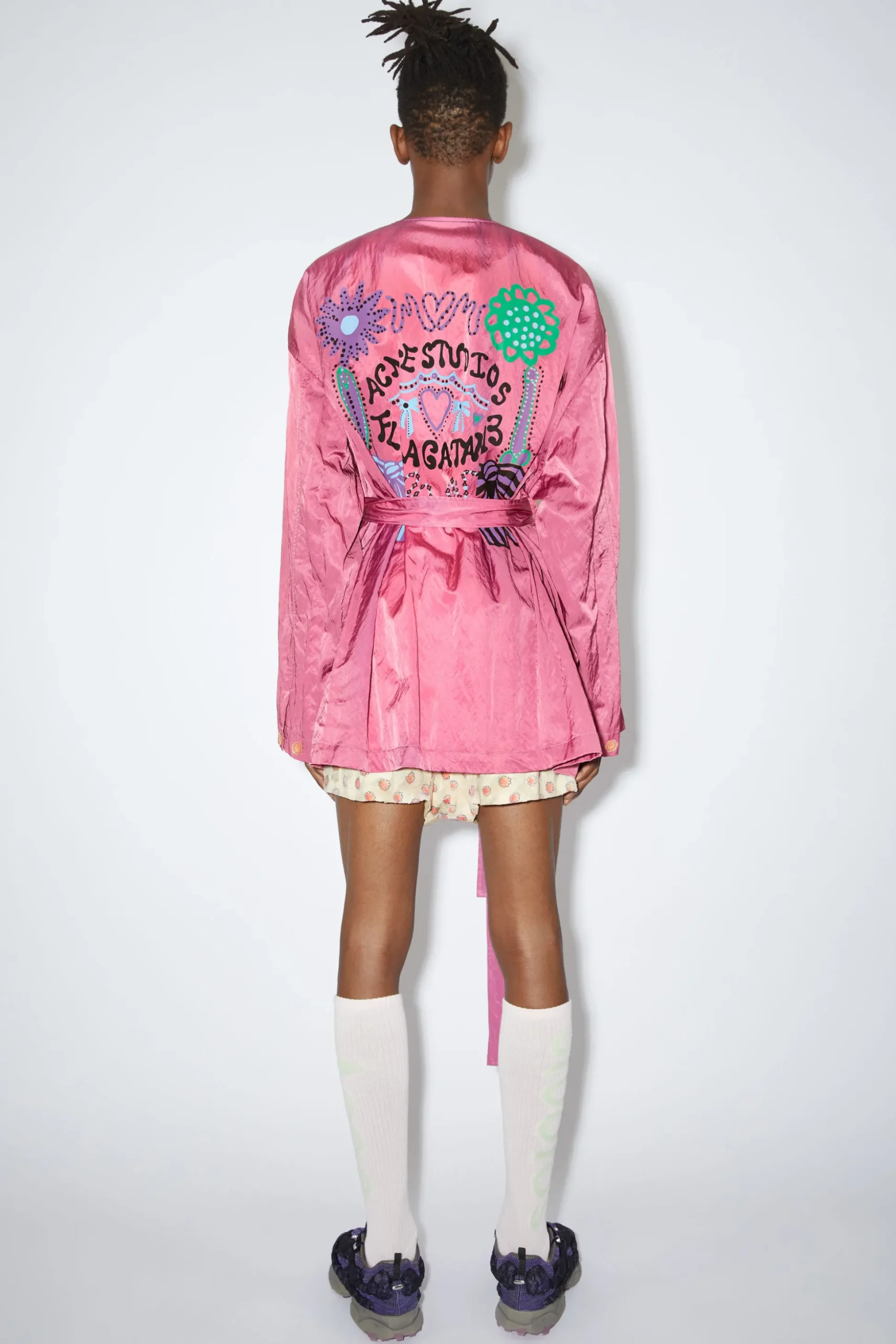 Hemdjacke Aus Satin Mit Gürtel