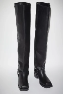 Hohe Lederstiefel