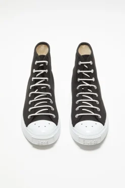 Hohe Sneakers