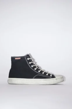 Hohe Sneakers