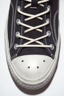 Hohe Sneakers