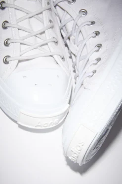 Hohe Sneakers