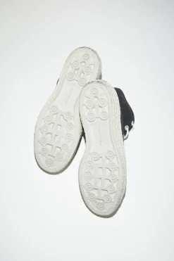 Hohe Sneakers