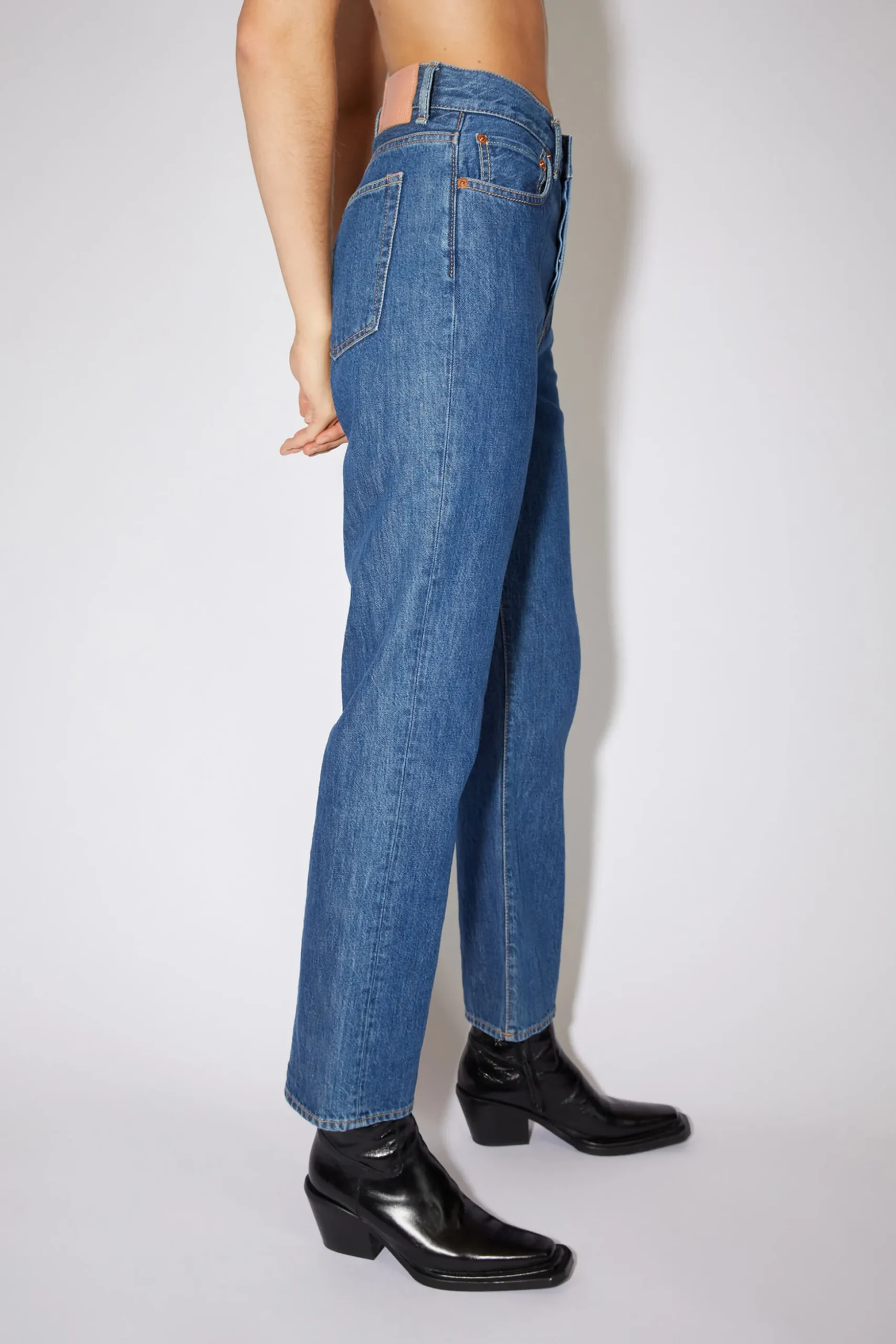 Jeans In Regularer Passform – Mece
