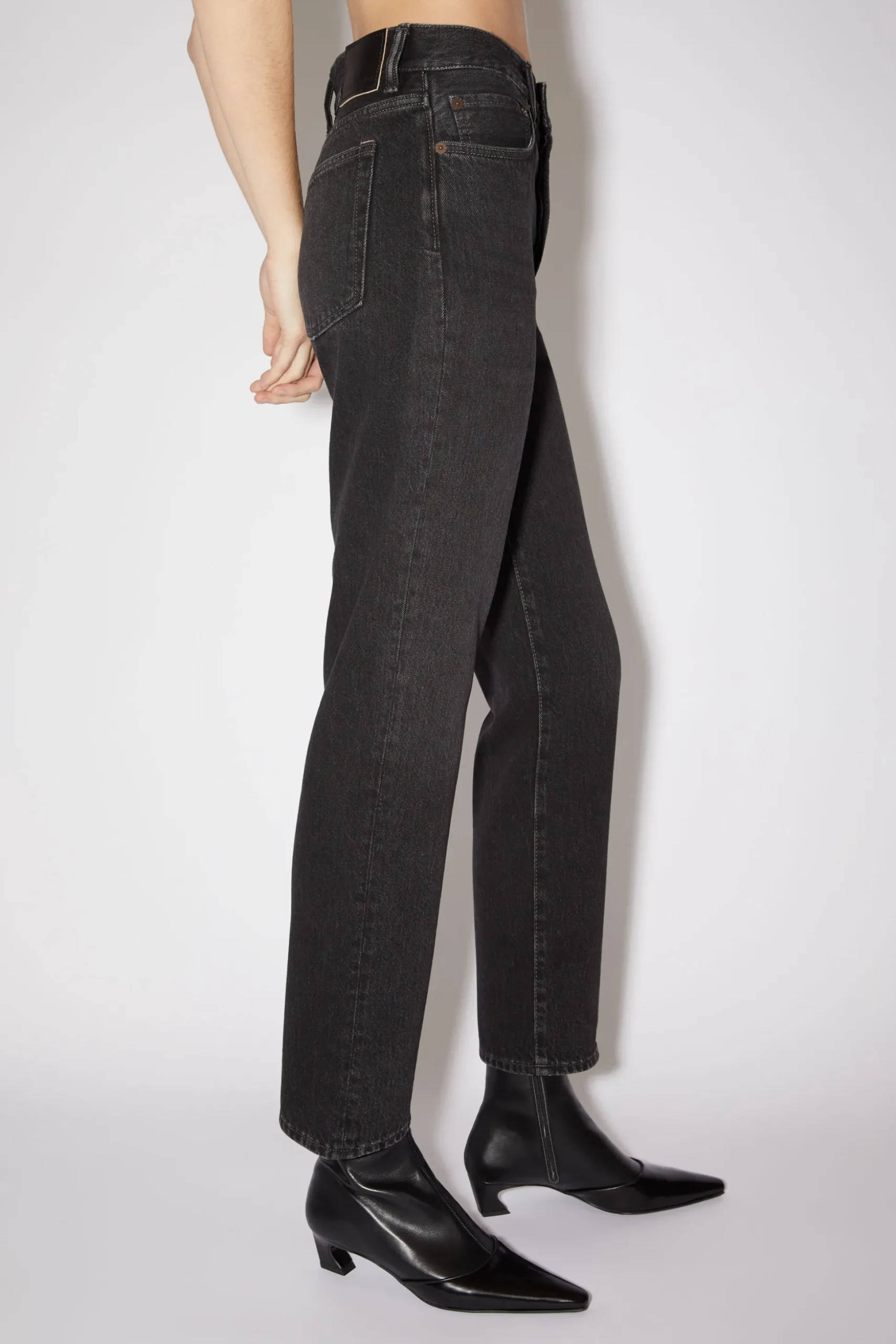 Jeans In Regularer Passform – Mece