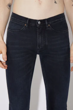 Jeans In Schmaler Passform