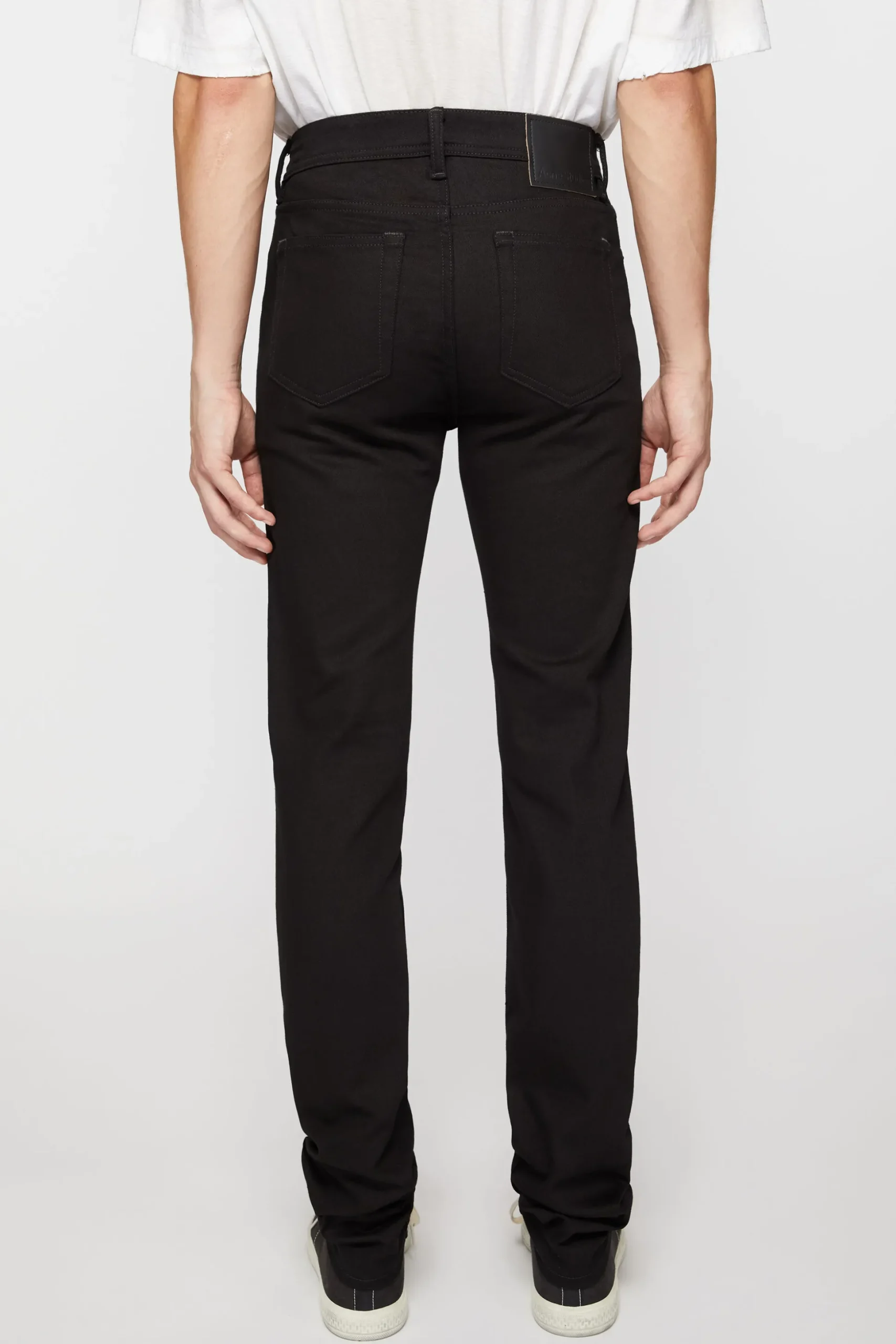 Jeans Mit Enger Passform – North