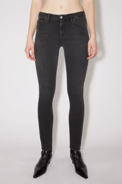 Jeans Mit Enger Passform – Climb