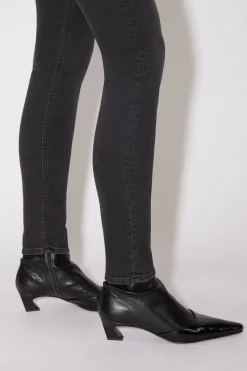 Jeans Mit Enger Passform – Climb
