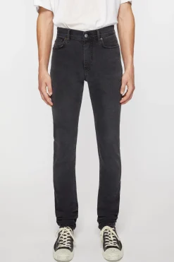 Jeans Mit Enger Passform – North