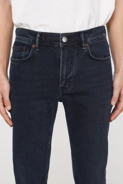 Jeans Mit Enger Passform – North