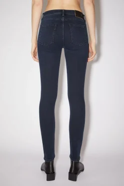Jeans Mit Enger Passform – Climb