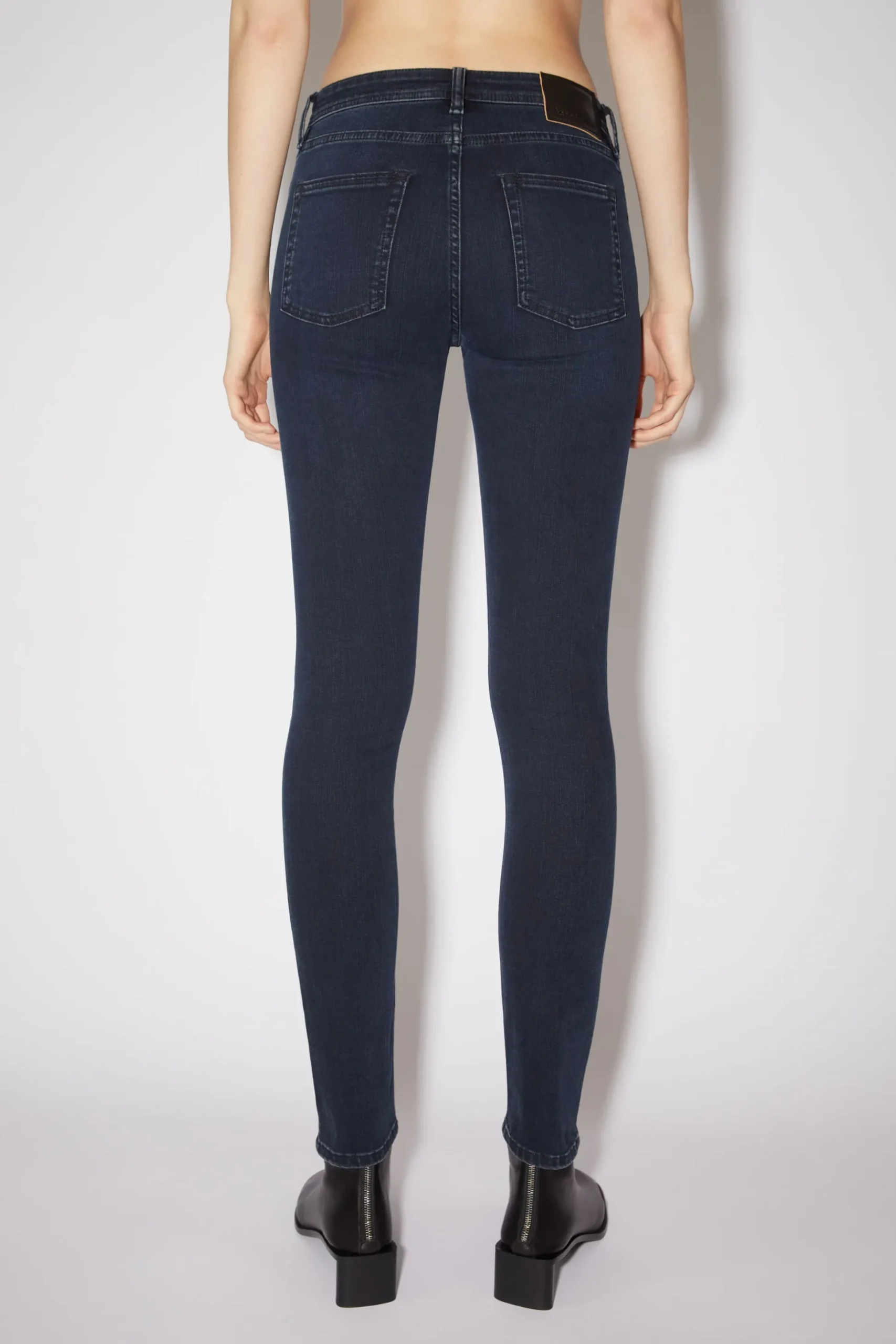 Jeans Mit Enger Passform – Climb