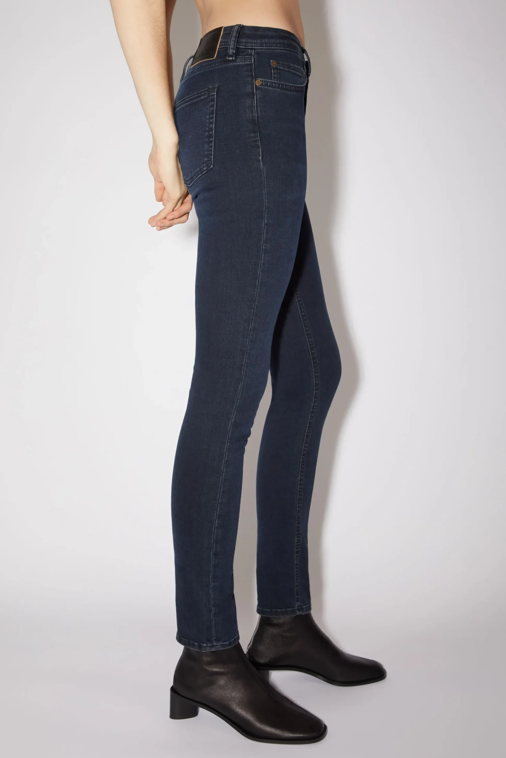 Jeans Mit Enger Passform – Climb