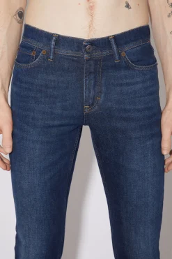 Jeans Mit Enger Passform – North
