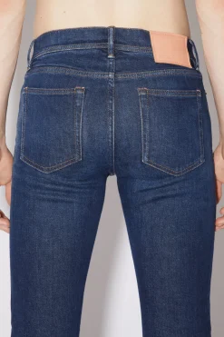 Jeans Mit Enger Passform – North