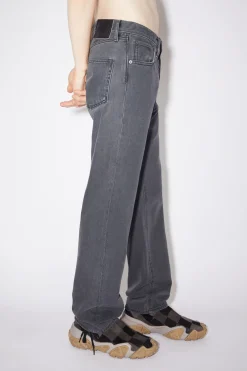 Jeans Mit Lockerer Passform