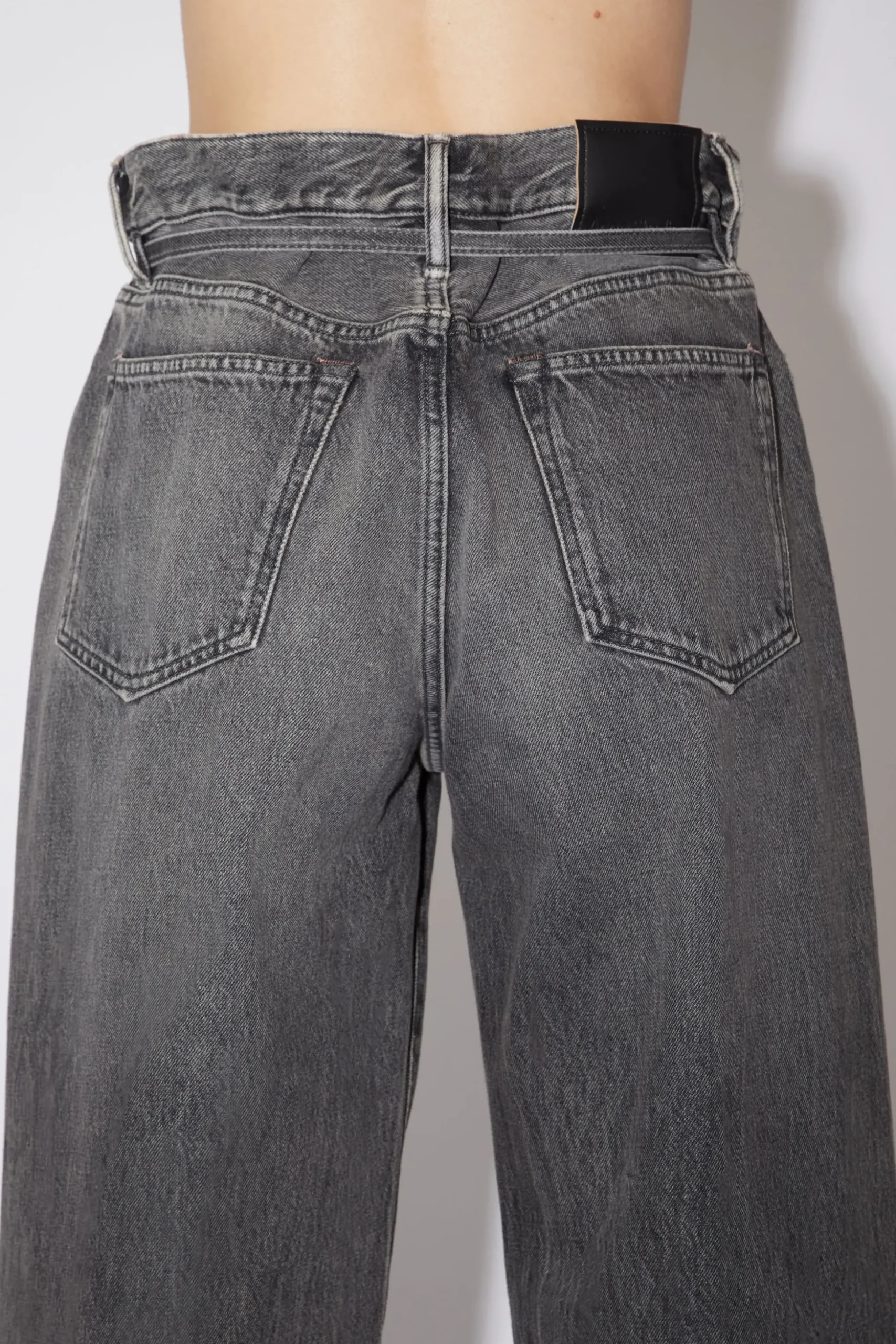Jeans Mit Lockerer Passform