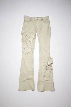 Jeans Mit Schleifen