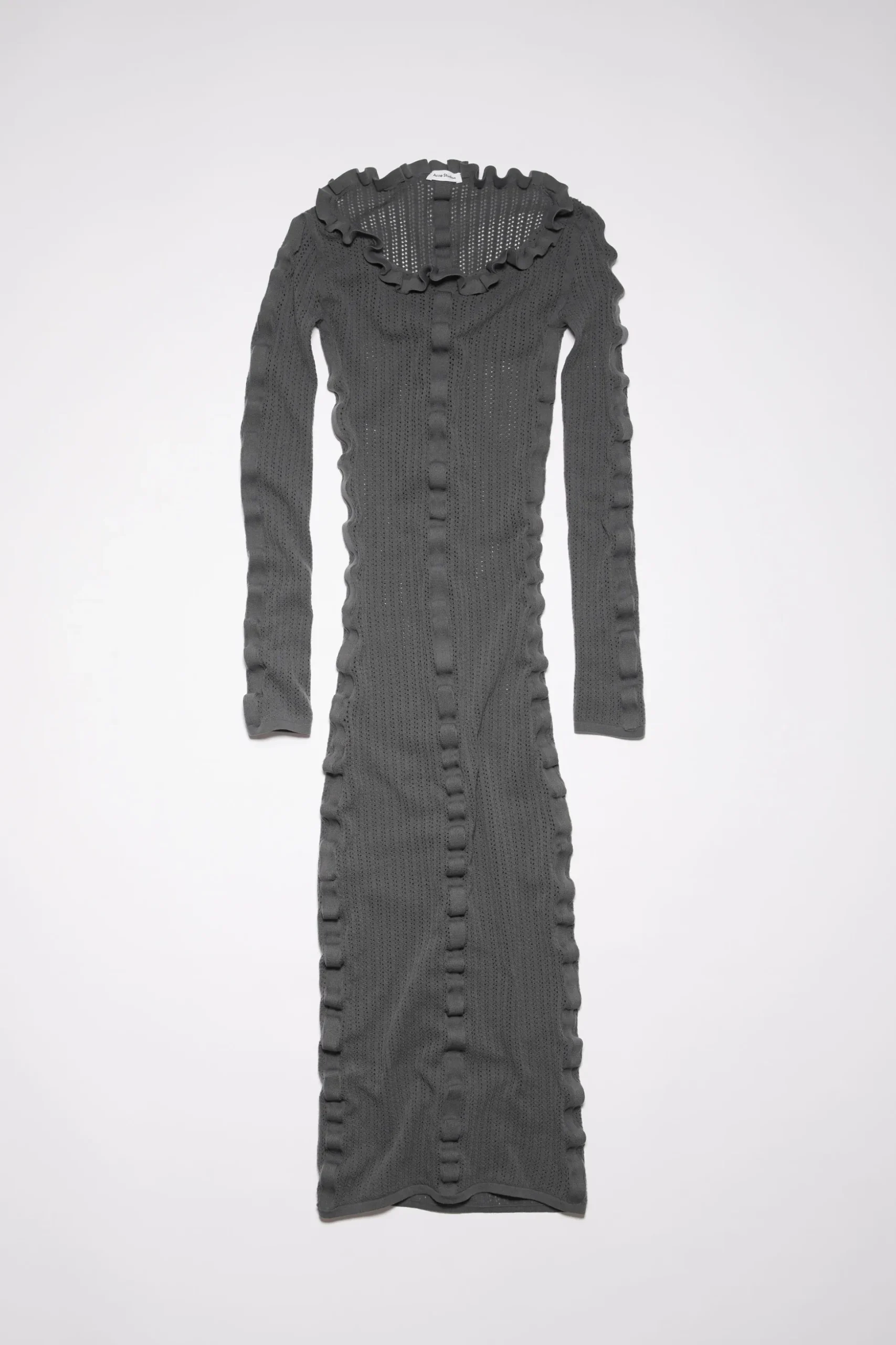 Langarmliges Kleid