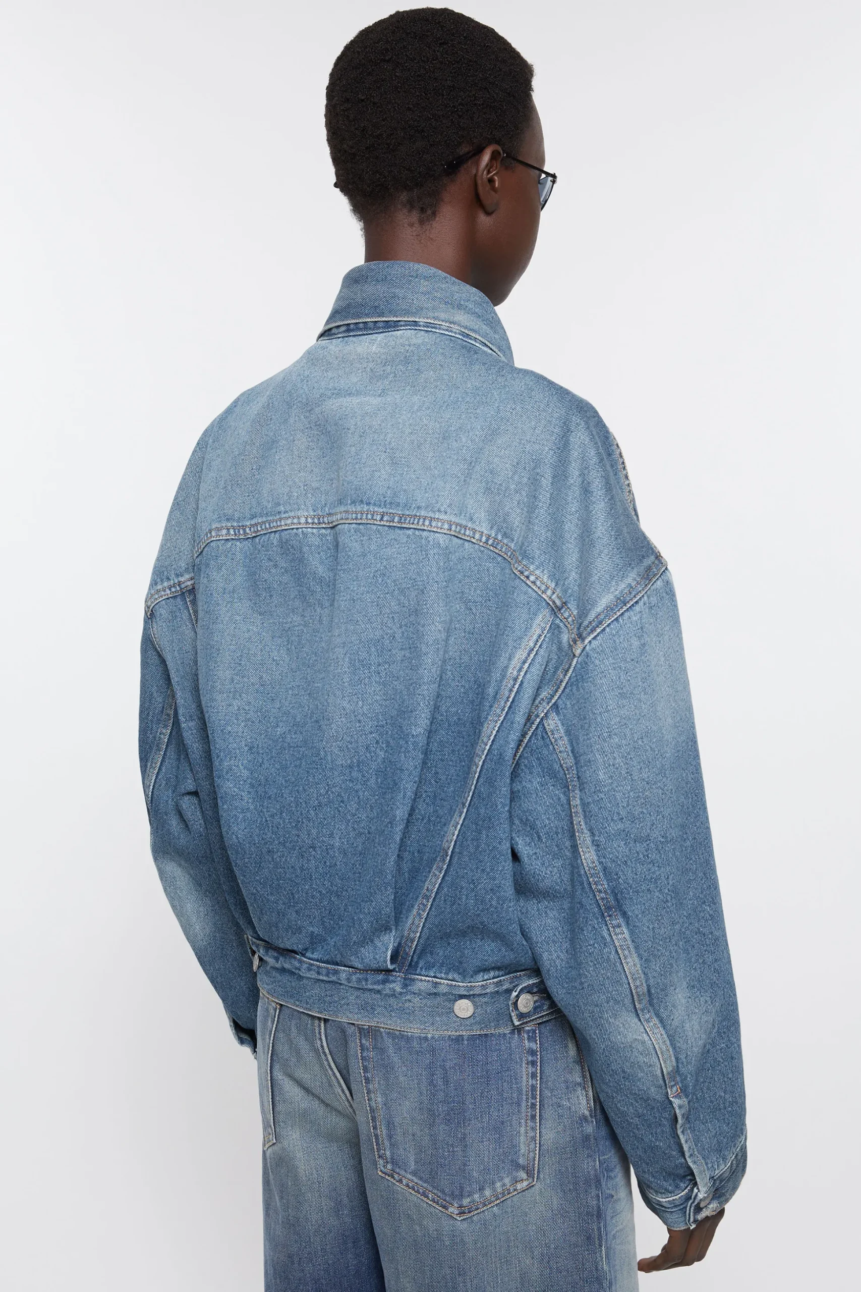 Lockere Denimjacke