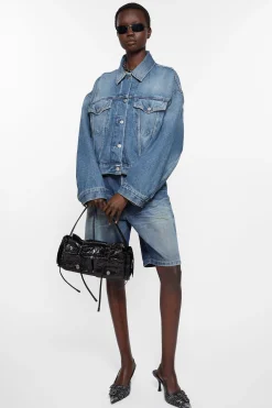Lockere Denimjacke