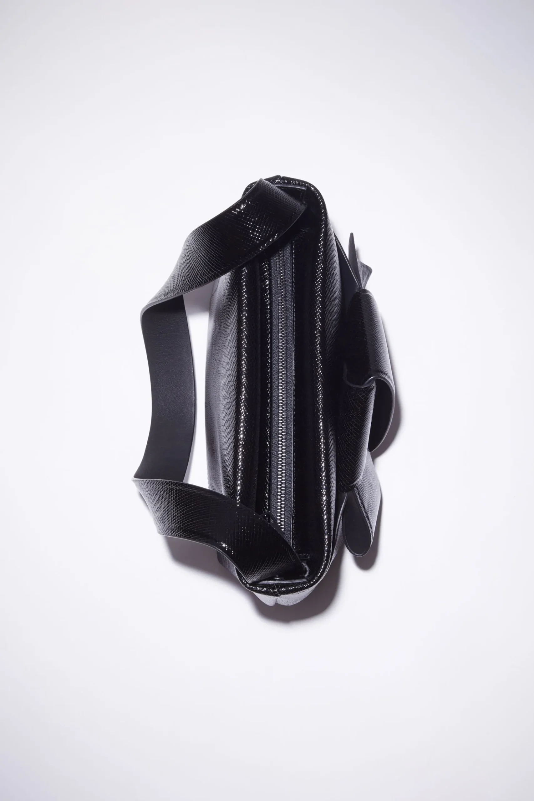 Musubi Schultertasche