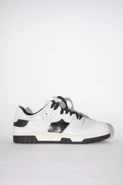 Niedrige Sneakers