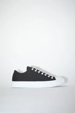 Niedrige Sneakers